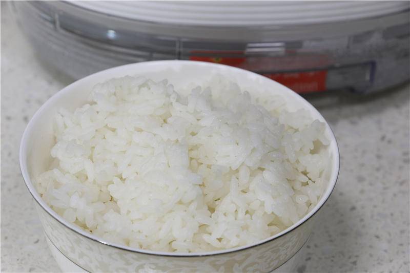 脱糖米饭是噱头还是科学?仅售799的臻米脱糖电饭煲让米饭更精致