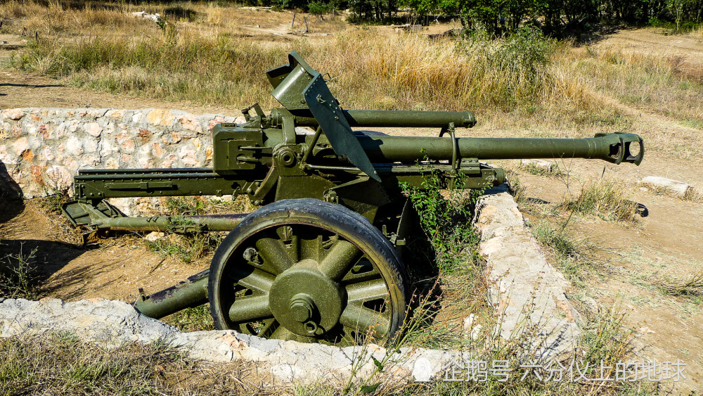 短视而导致问题重重的德国105毫米榴弹炮家族