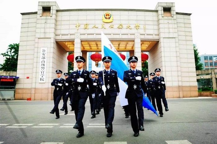 中国人民公安大学和国防科技大学相比,哪所大学毕业生