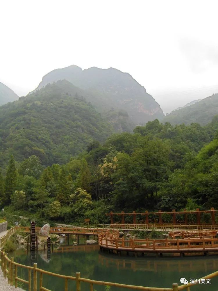 郧西县龙潭河:飞瀑不断,尽享天然美景