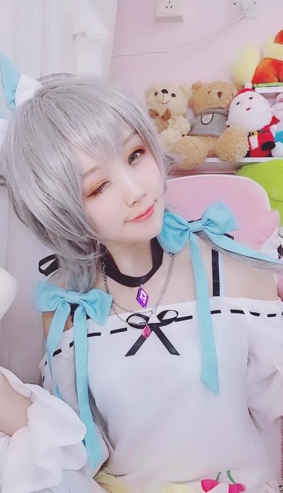 cosplay:虚拟歌姬洛天依 美美哒洛天依