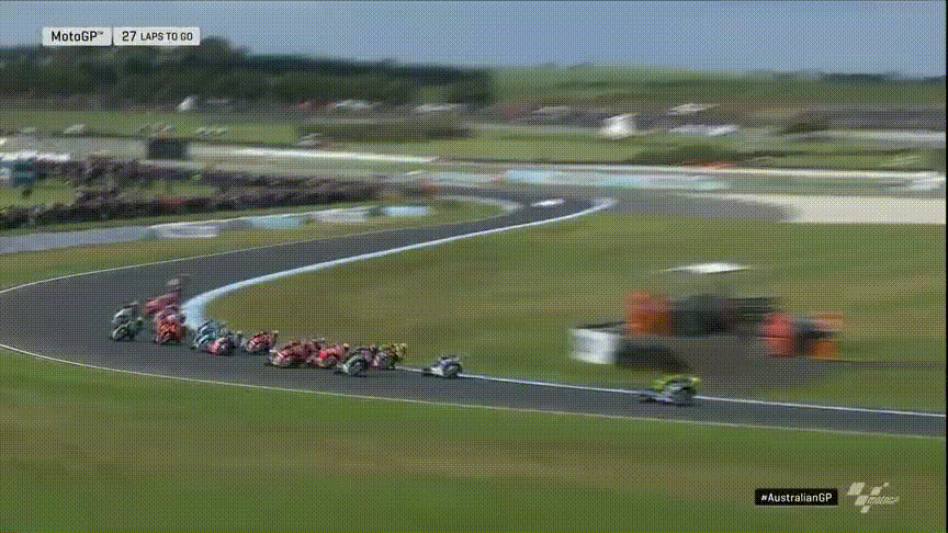 aro本场比赛最令人意外的车手要数aprilia racing的意大利车手andrea