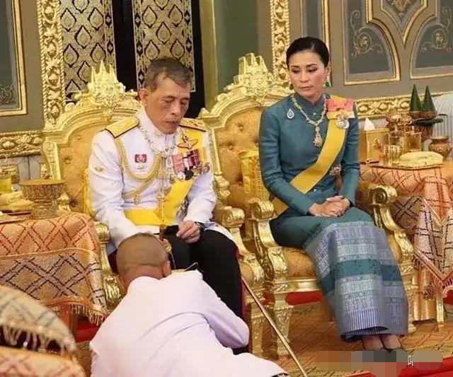 现任泰国国王是一个很时尚的人吗?内行人"一语道破"!