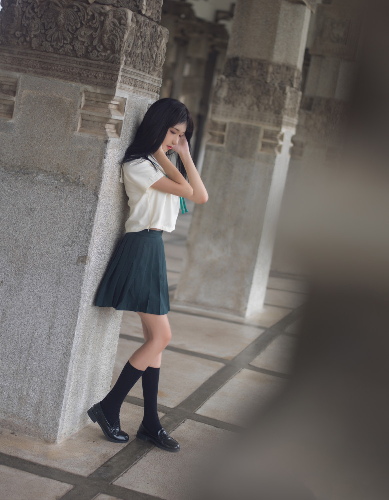 街头cosplay:帅气的jk少女
