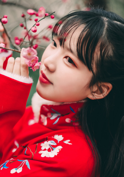 活泼可爱小姐姐,清新脱俗美丽活泼