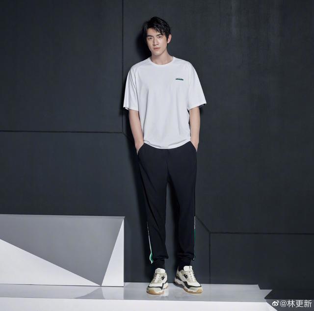 吴亦凡:187cm