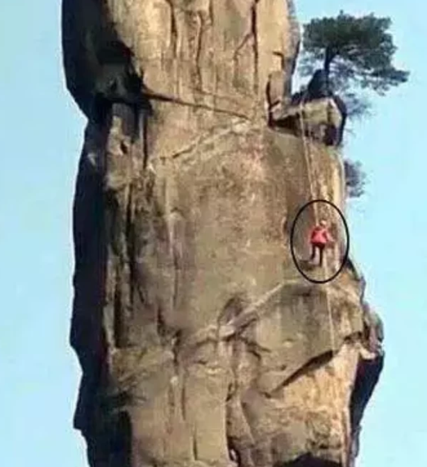 世界著名遗产,巨蟒峰被破坏,网友:这3名攀山者会被判几年!