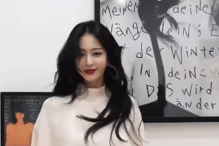 南韩现在最火的傲娇白富美脸,在孙艺珍旁边完全不输!