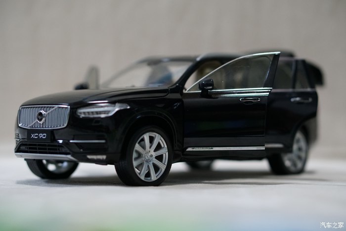 黑色沃尔沃xc90赏析,欣赏静态的模型!