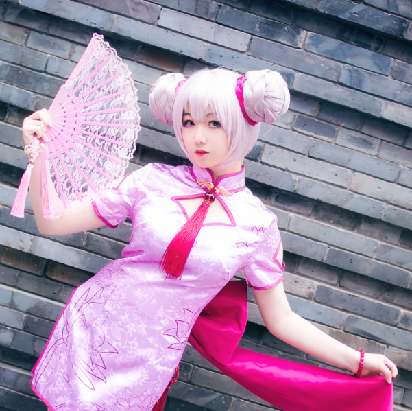 美少女cosplay动漫人物,扮演的小乔让人着迷