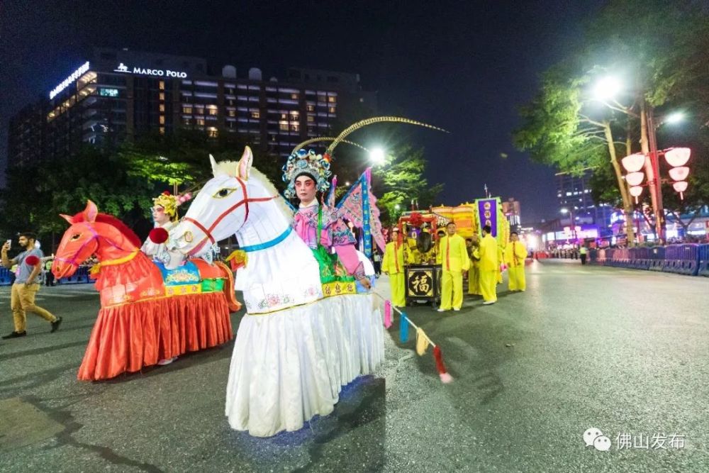 万人空巷的佛山秋色,今夜不能错过!