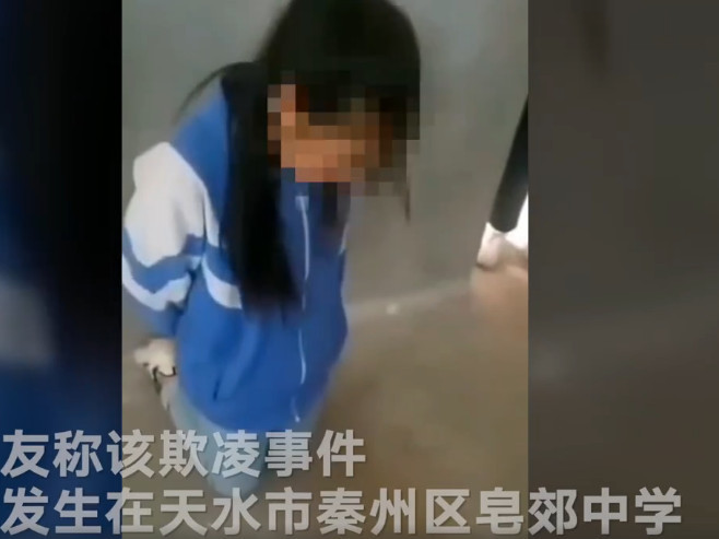 中学女生遭校园霸凌:被扇巴掌,跪地磕头道歉!事后校长
