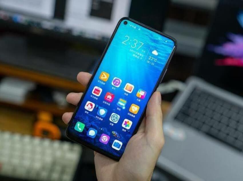 荣耀旗舰机别乱买,这款目前最值得,双光学防抖 4000mah