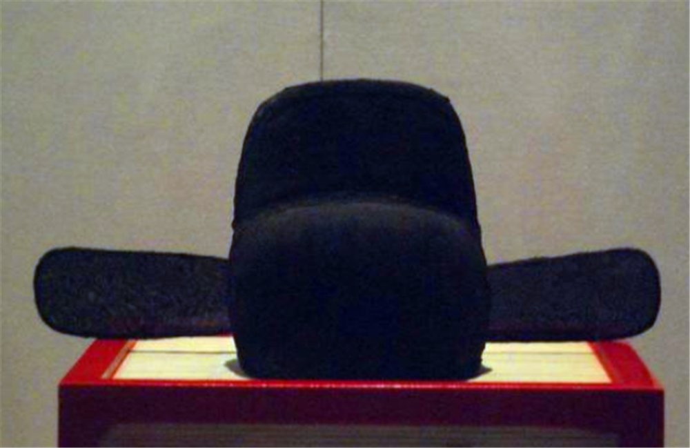 古代的官帽为什么也会被称为乌纱帽呢?