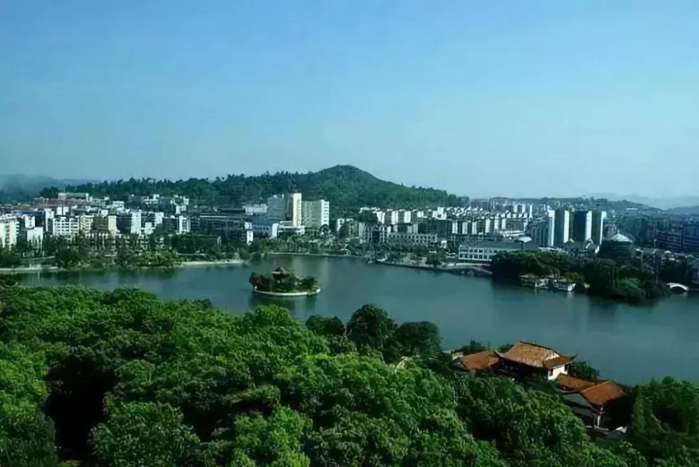 到湖南郴州旅行,去这些景点就对了