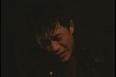 从期望能拯救到确定姑娘已离世,杜淳将一个心怀爱情的男人,从紧张的无