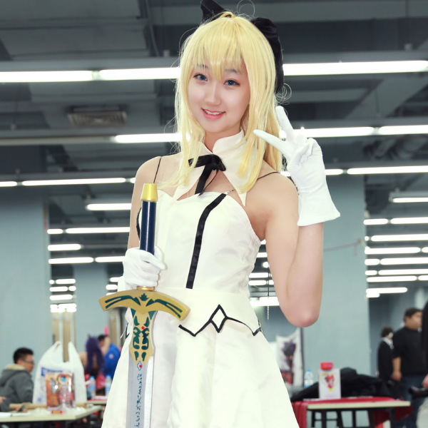 saber lily cosplay,可爱迷人小姐姐,清新靓丽