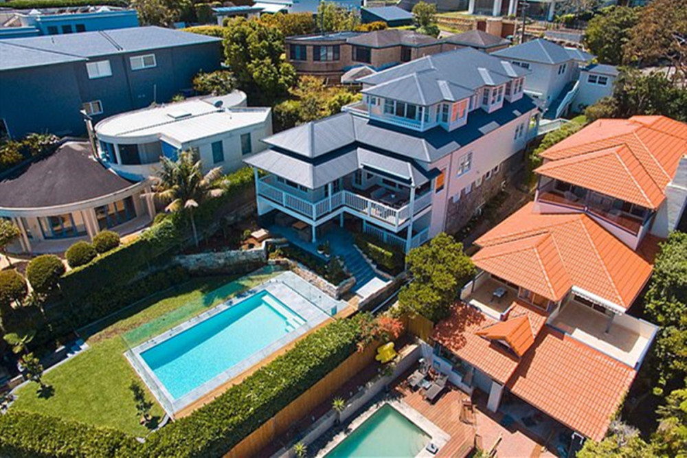 澳大利亚华裔亿万富翁2年内买6套豪宅,一年只光顾一次