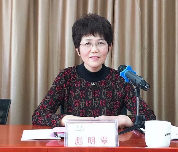 大会通过了《宣城市家庭教育协会章程(草案)》,选举产生了朱浩同志等