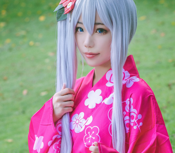 动漫人物和泉纱雾cosplay,青春可人