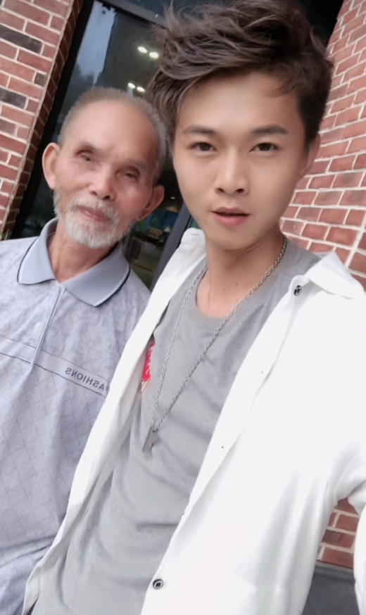 许华升为何没有黑粉?看到他吃的午餐,想不火都难