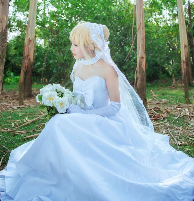 cosplay:fate saber婚纱花嫁 太美了