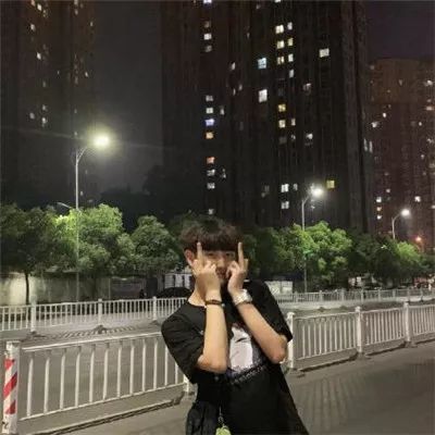 冷酷帅气抖音火爆情侣头像 独一无二的超拽情头双人