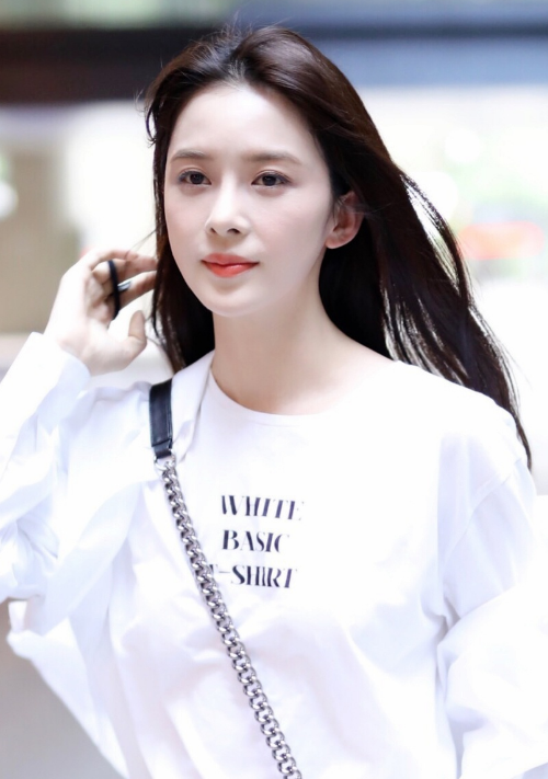 赵樱子精美写真,温柔恬静,尽显优雅与气质