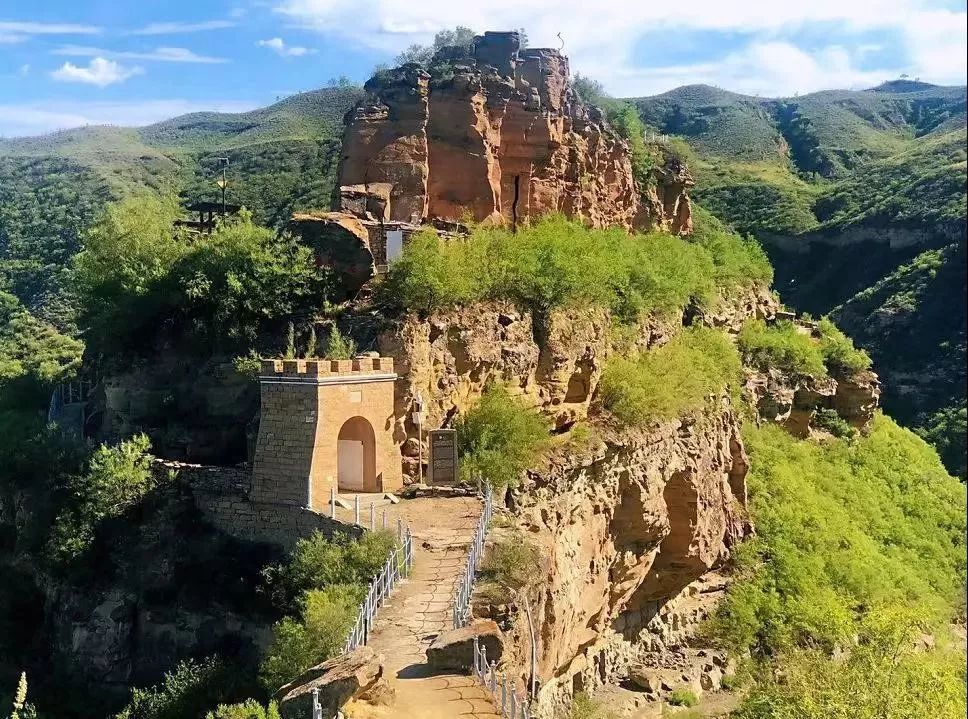 陕西延川这里"峰华正茂"