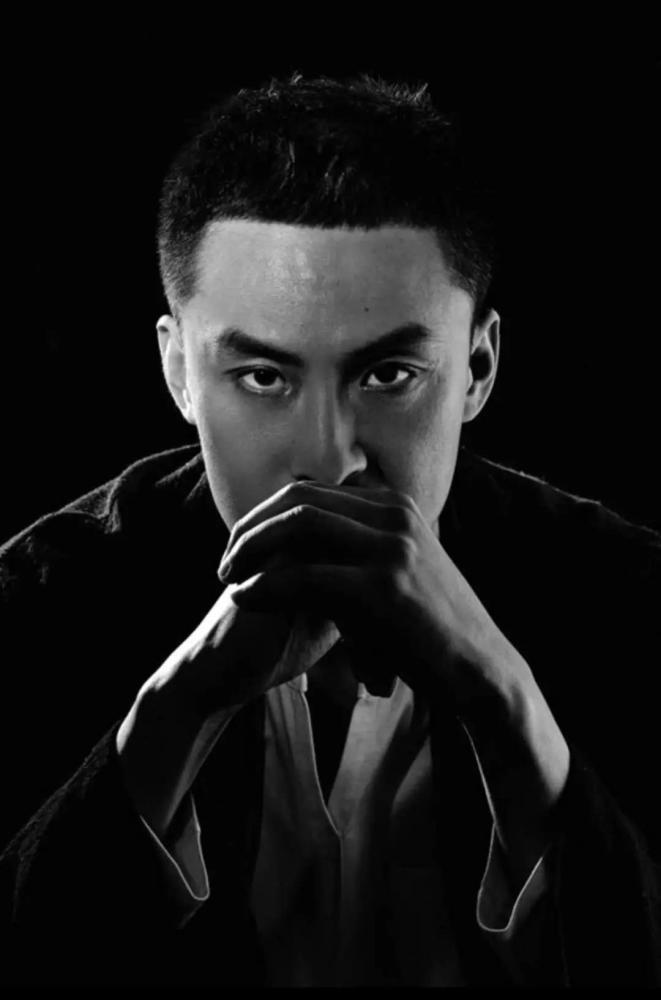 星刊娱乐专访 许君聪 郑重其事做演员,谈笑风生于江湖