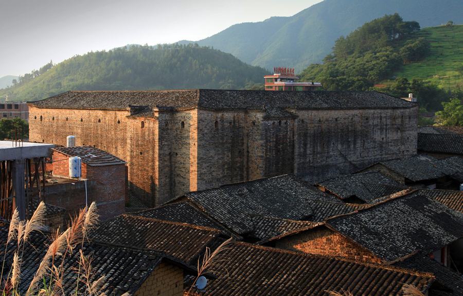 龙南县:去江西最南端,游客家围屋最多的县,感受客家风情