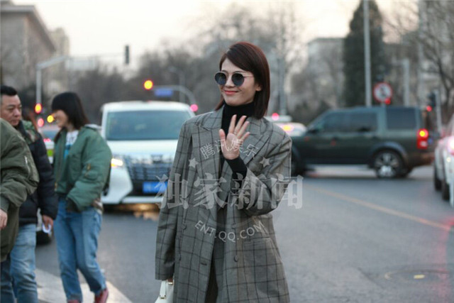 春晚第五次联排 刘涛杨紫胡歌齐现身_学生时代