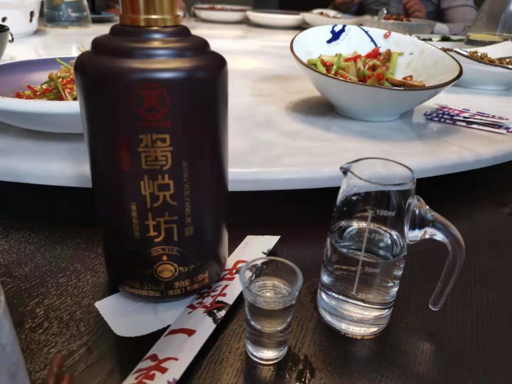 喝酒,酱酒,白酒,酒杯,品鉴