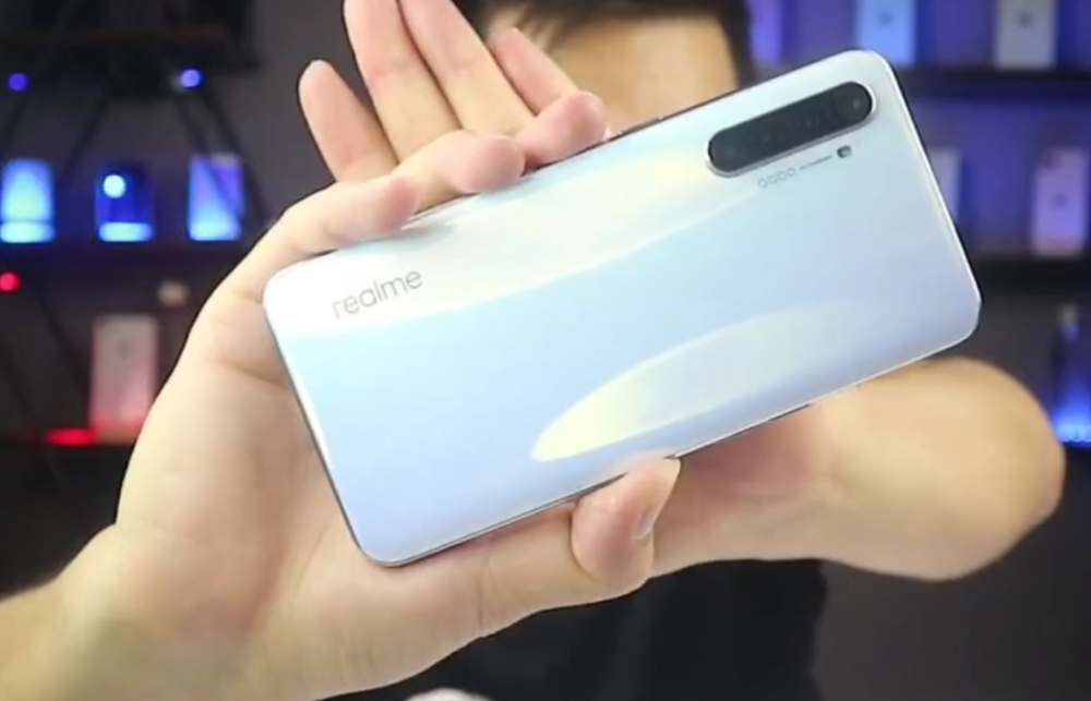 打开realme x2瞬间:这性价比太牛