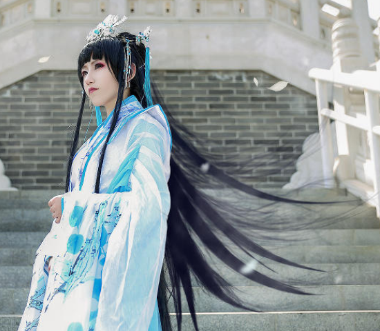 君拂皇后cosplay,清丽脱俗,真的是仙的很啊