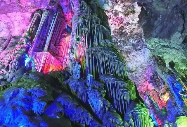 "西北一绝"—柞水溶洞