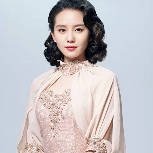 神仙姐姐刘诗诗,优雅动人,展现女人最美的样子!