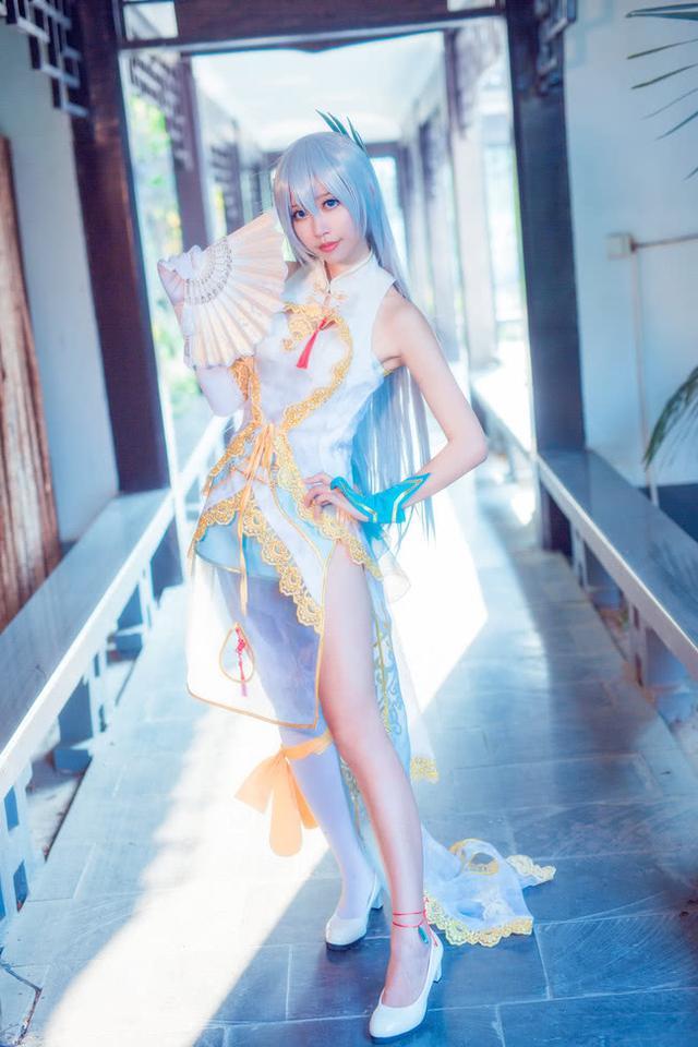 cosplay:洛天依言和,旗袍的确是魅力最大的衣装