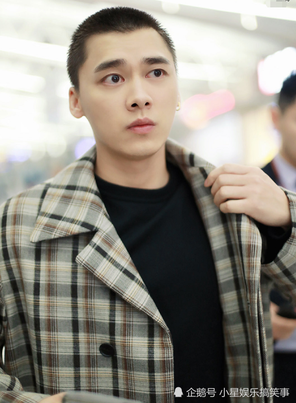 李易峰的错位图真绝了,理了寸头还能扎丸子头?了解真相的我笑疯了