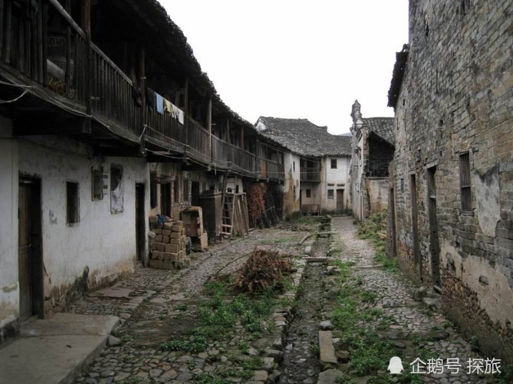乌石围,江西龙南历史最悠久的围屋,距今已有390年