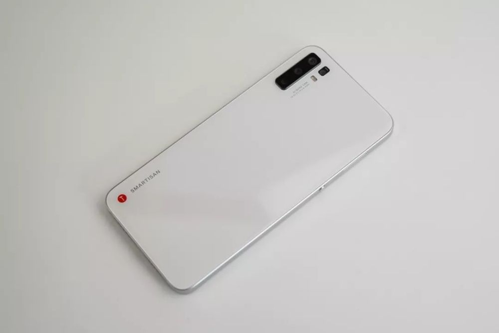 坚果pro3,坚果手机,坚果