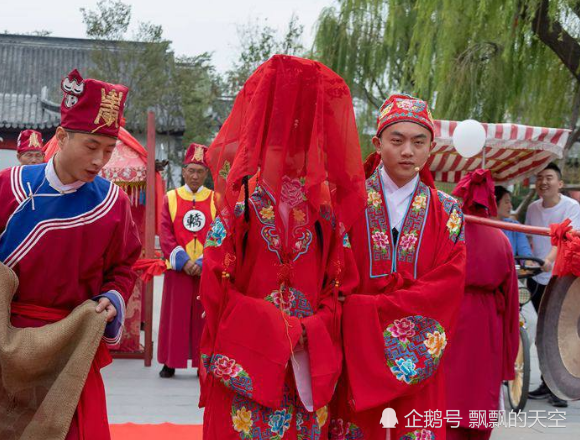 古代近亲结婚很常见,他们却很少生下傻子,这是为什么?