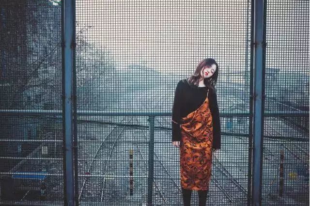 出去约会给女生拍照,9个不得不学的拍照秘籍