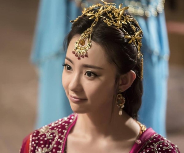 当《爱情公寓》女主演穿上古装,娄艺潇,刘萌萌,谁能打动你?