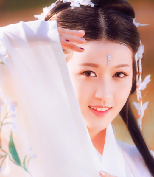 阳光古装美女,端庄雅典,优雅迷人