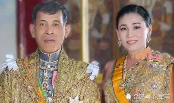 小背心,低腰裤,肚脐,泰国国王,露脐装