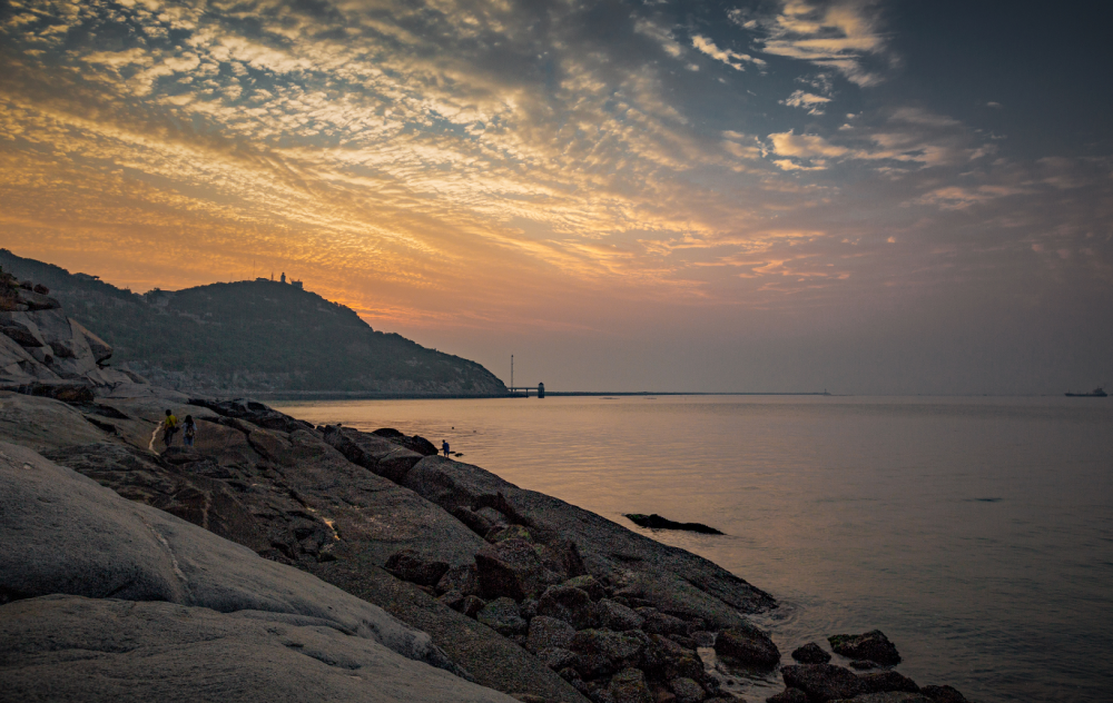 江苏省最大的海岛,已经是4a级风景区,与连云港隔海相望