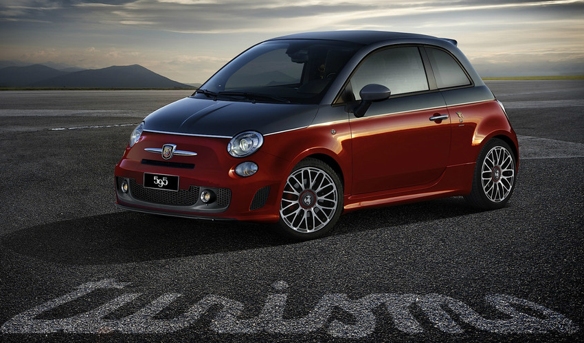 fiat 500经典,和宝马mini相比,更加朝气蓬勃