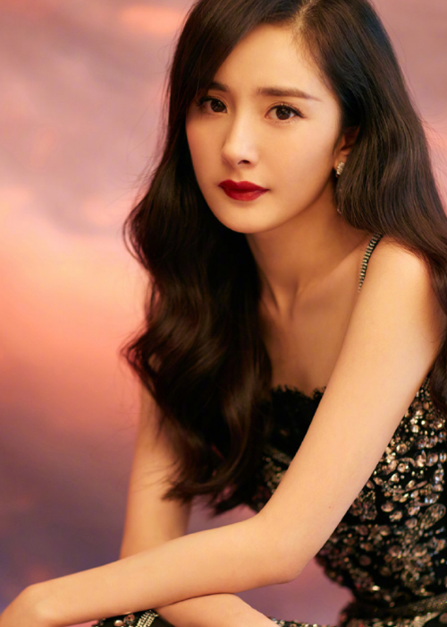 杨幂时尚靓丽,天生丽质,倾国倾城小仙女