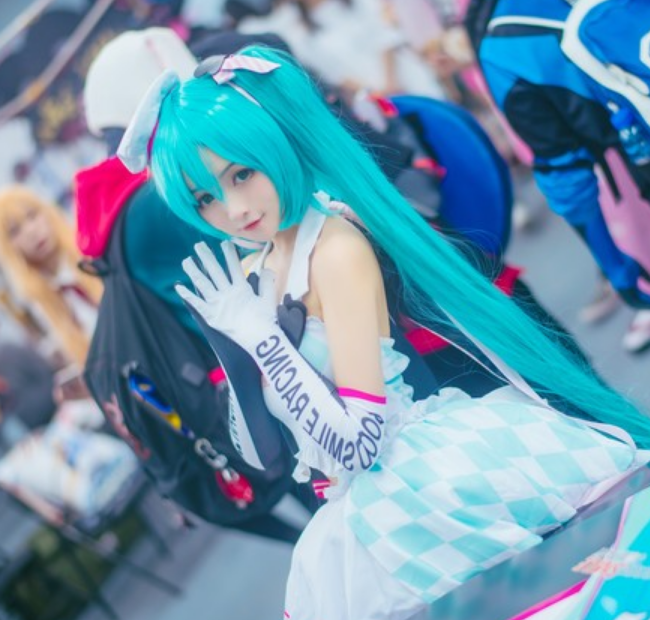 初音未来cosplay,清新十足小姐姐,甜美可人